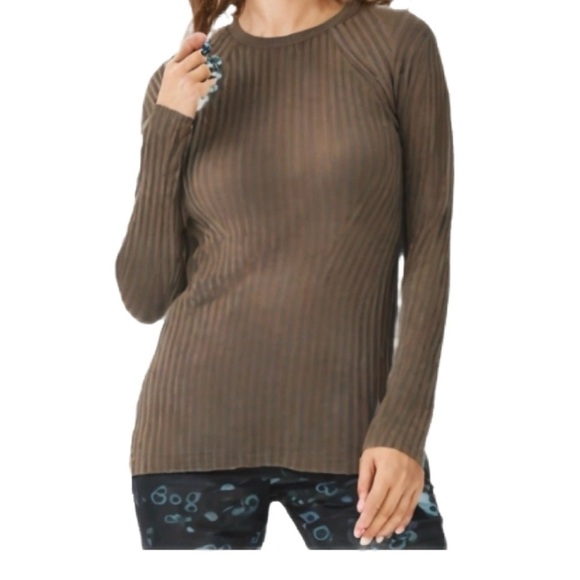 Aritzia Sweaters - Aritzia Rib-Knit Wool Sweater in Olive Size XS